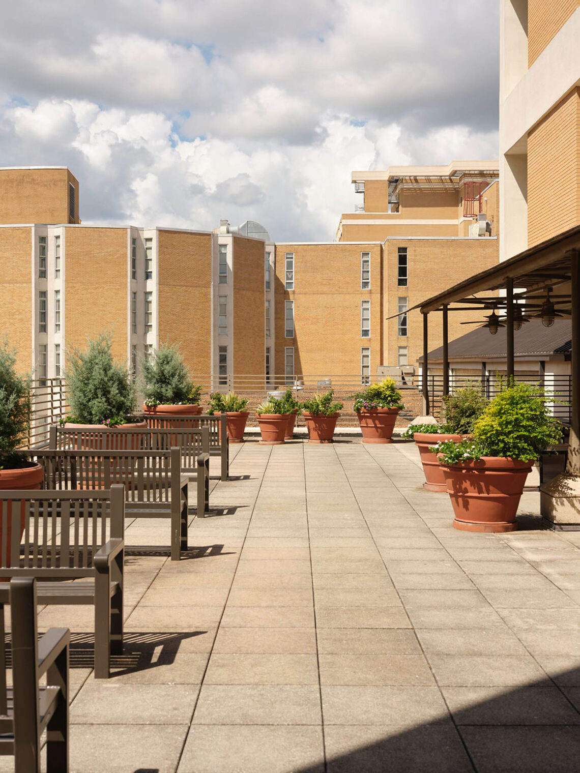 Outdoor patio of our Inpatient Hospital in Jackson, MS
